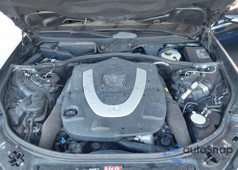 2007 Mercedes-Benz S 550 z USA, uszkodzony, nr VIN WDDNG71X97A091768